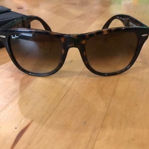 Rayban foldable sunglasses